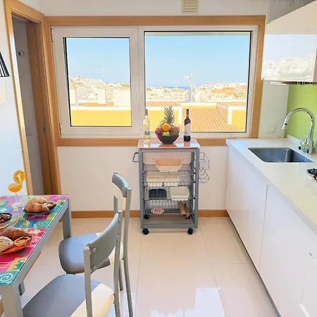 Garden Hill Haven Old Town Retreat With Sea Views & Free Parking Lägenhet